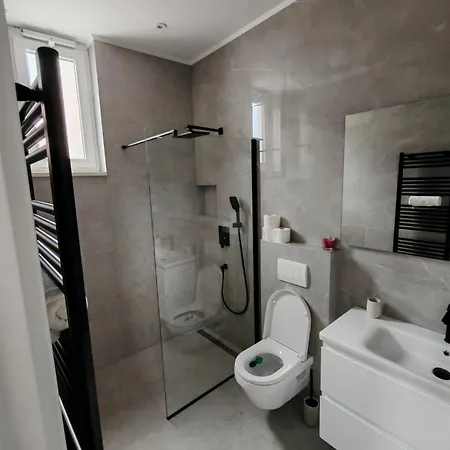 The White House فيلة *