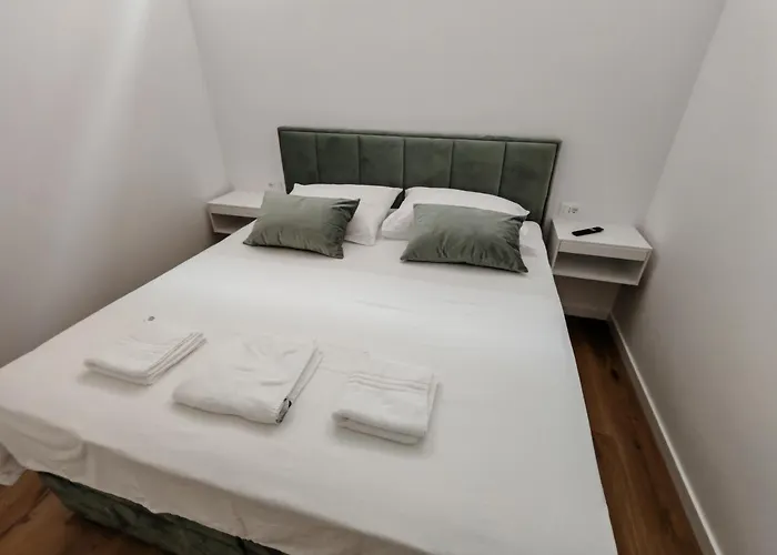 Villa The White House