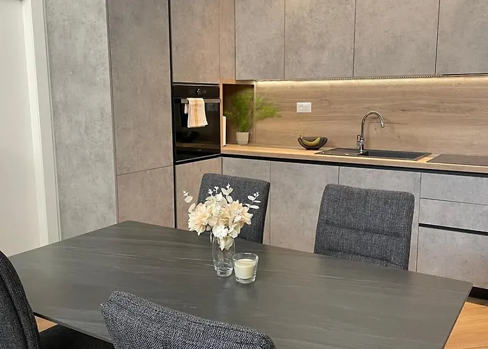 The White House Villa