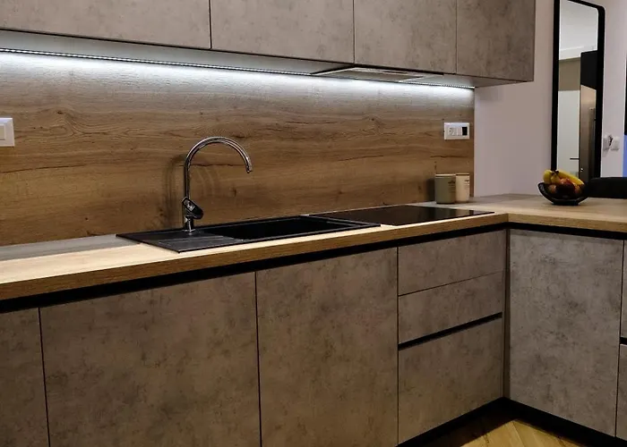 The White House Split