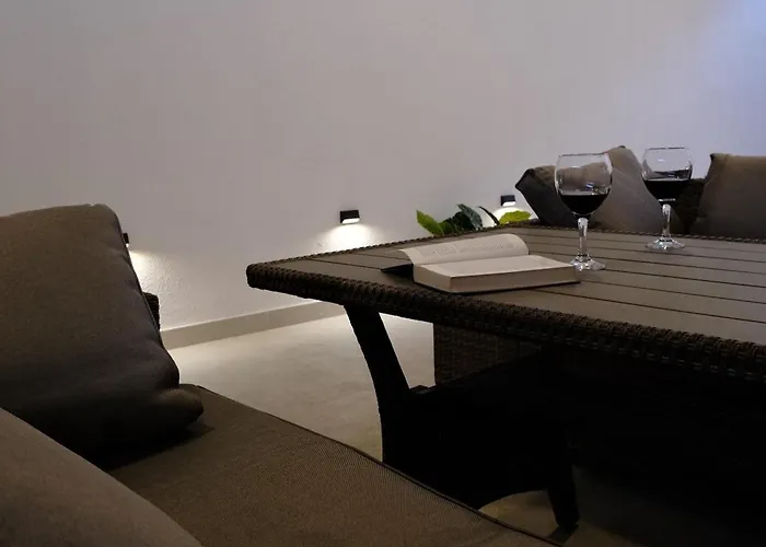 Villa The White House