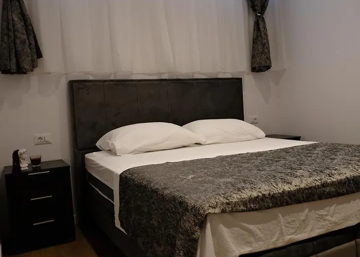 The White House Villa *