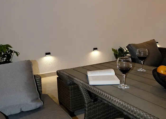 The White House Split