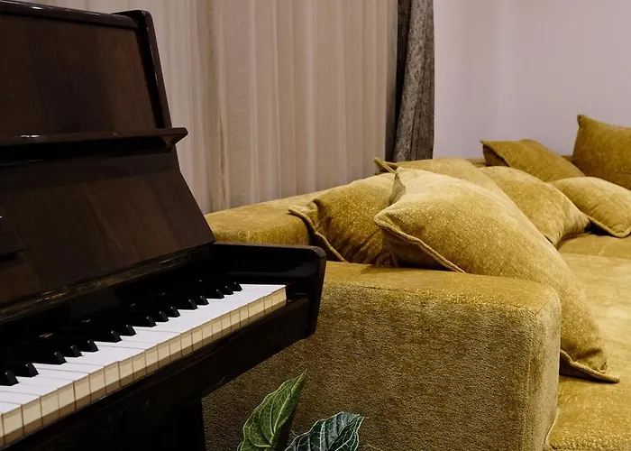 Villa The White House Split