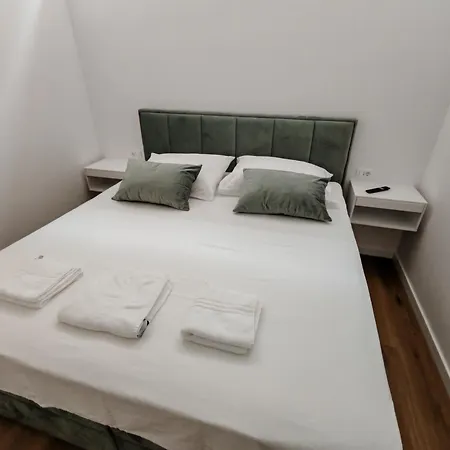 Villa The White House