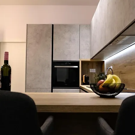 The White House * Split