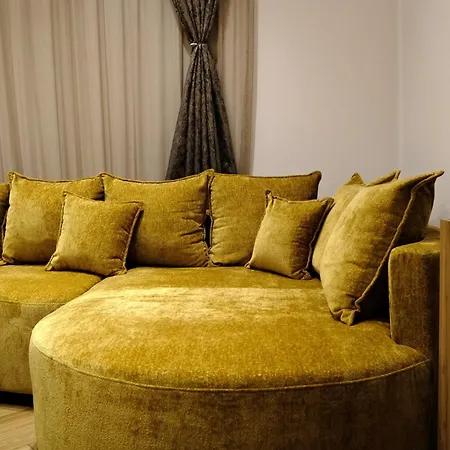 The White House * Split