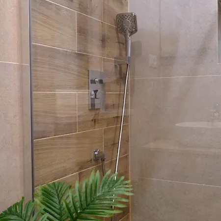 The White House Split