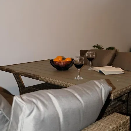 The White House Willa