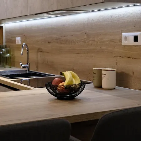 The White House Willa *