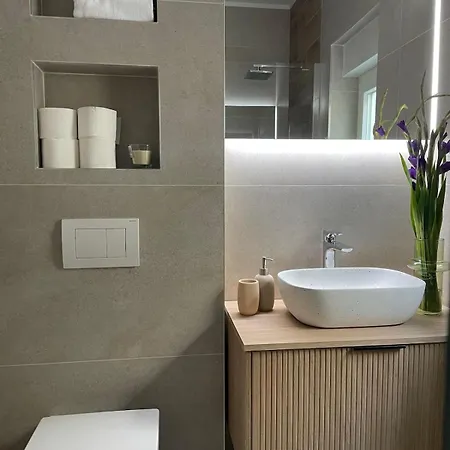 The White House Split